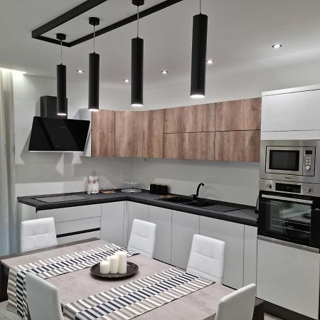 Kd Apartment, Accogliente, Moderno E Spazioso. Castel Di Sangro Exteriör bild